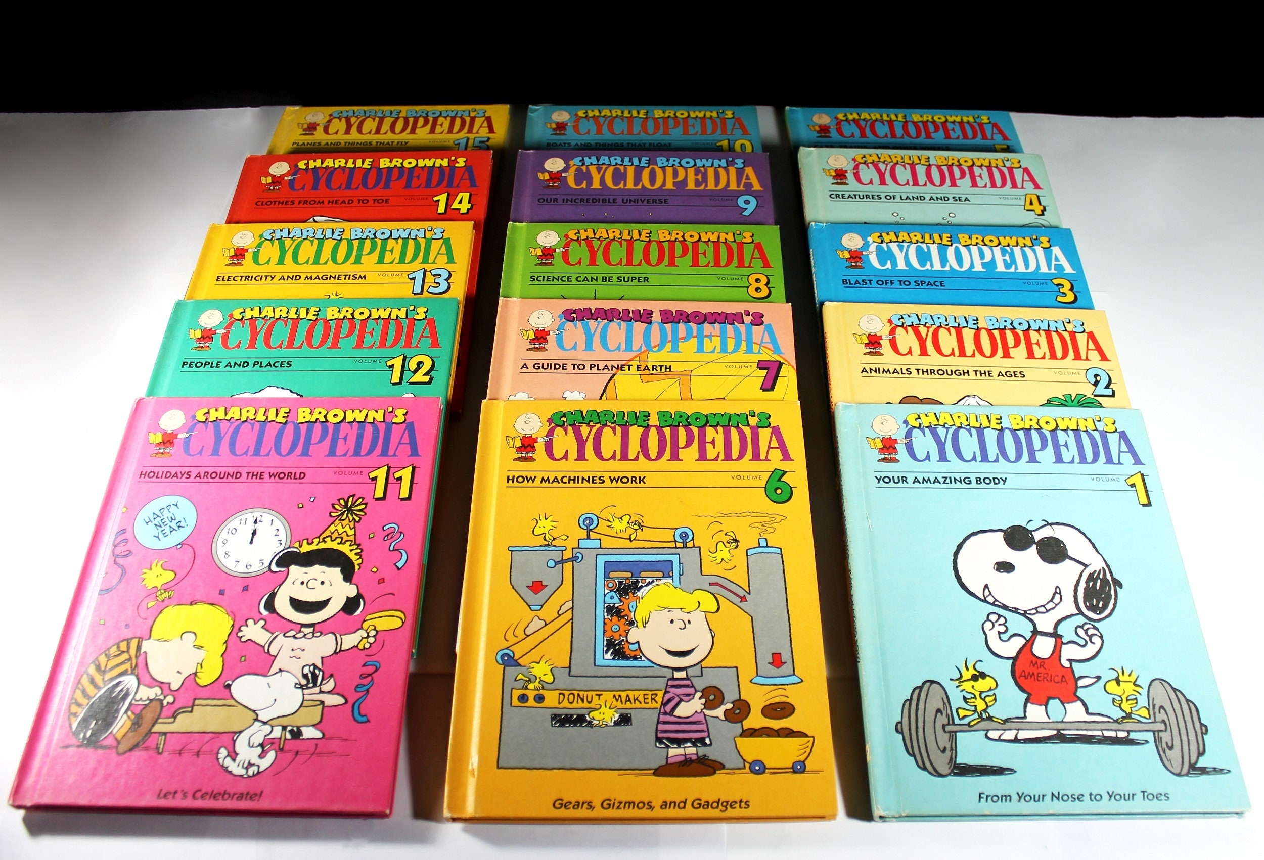 CHARLIE BROWN ‘Cyclopedia book set 15 volume vintage from 1980 ...