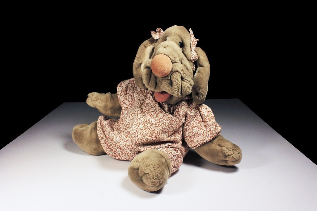 Wrinkles Dog Puppet, Ganz, Stuffed Animal, Soft, Plush Puppet, Original Tag Attached, Collectible