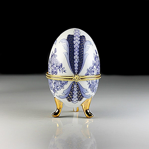 Footed Egg Trinket Box, Ring Box, Blue and White Porcelain, Collectible, Decorative