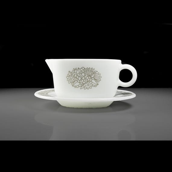 Pyrex Gravy Boat with Underplate - Woodland Pattern by Corning (1978-1986) - Opaque White Opalware Glass
