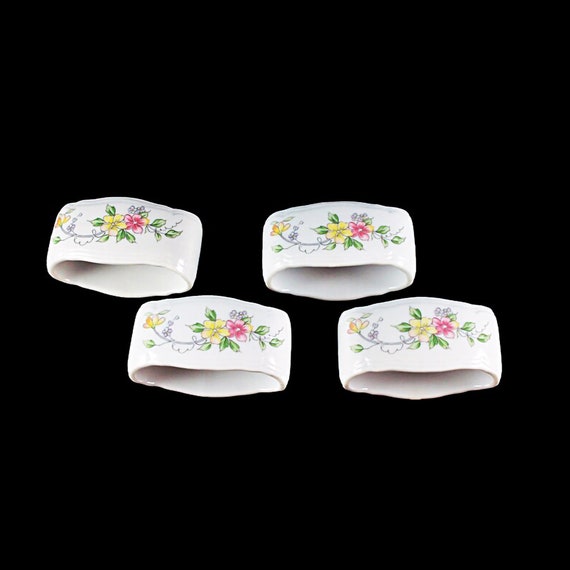 Napkin Rings, Andrea by Sadek, Corona Pattern, Floral Chintz, Porcelain, Set of 4, In Box