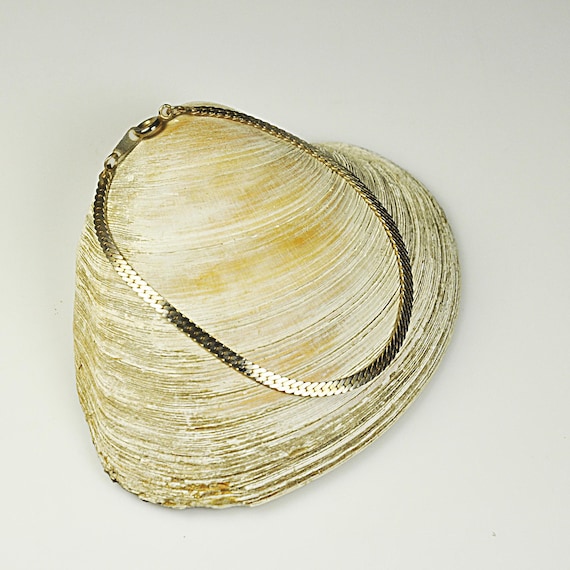7 Inch Herringbone Chain Bracelet – Gold Tone, Marked Korea, Non-Magnetic Chain