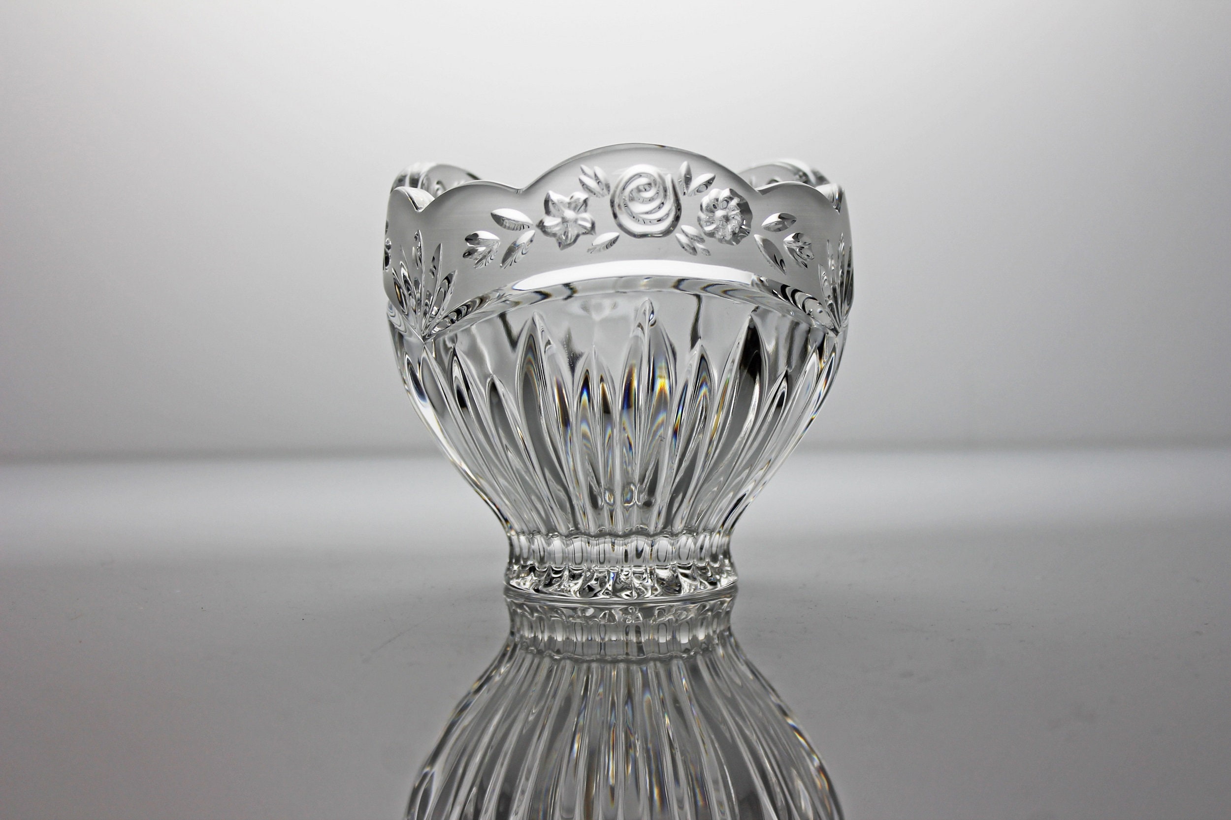 Oneida Crystal Potpourri Bowl, Southern Garden, Frosted Rose, Scalloped