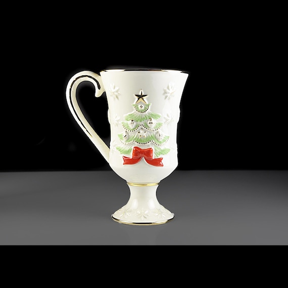 Lenox Very Merry Christmas Mug – Footed Pedestal Mug with Christmas Tree and Gold Trim – Holiday Fine China - 10 Ounce