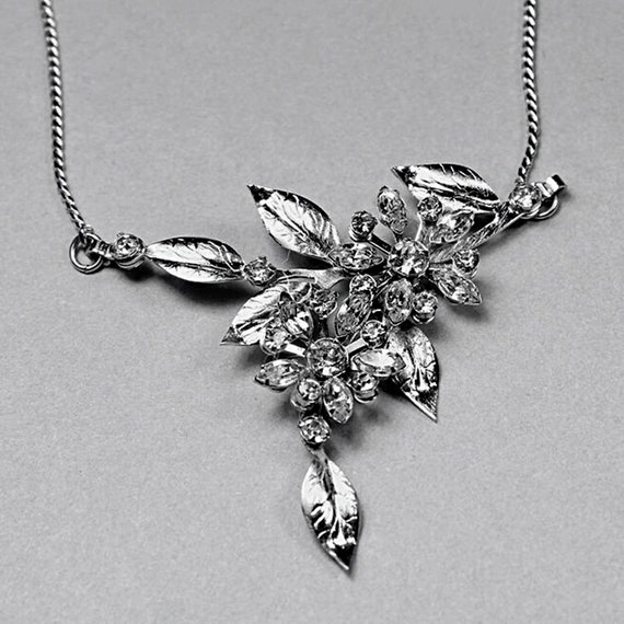 Clear Rhinestone Necklace, Silver Leaf and Flower Design, Prong Set Stones, Silver Tone, Spring Ring Closure