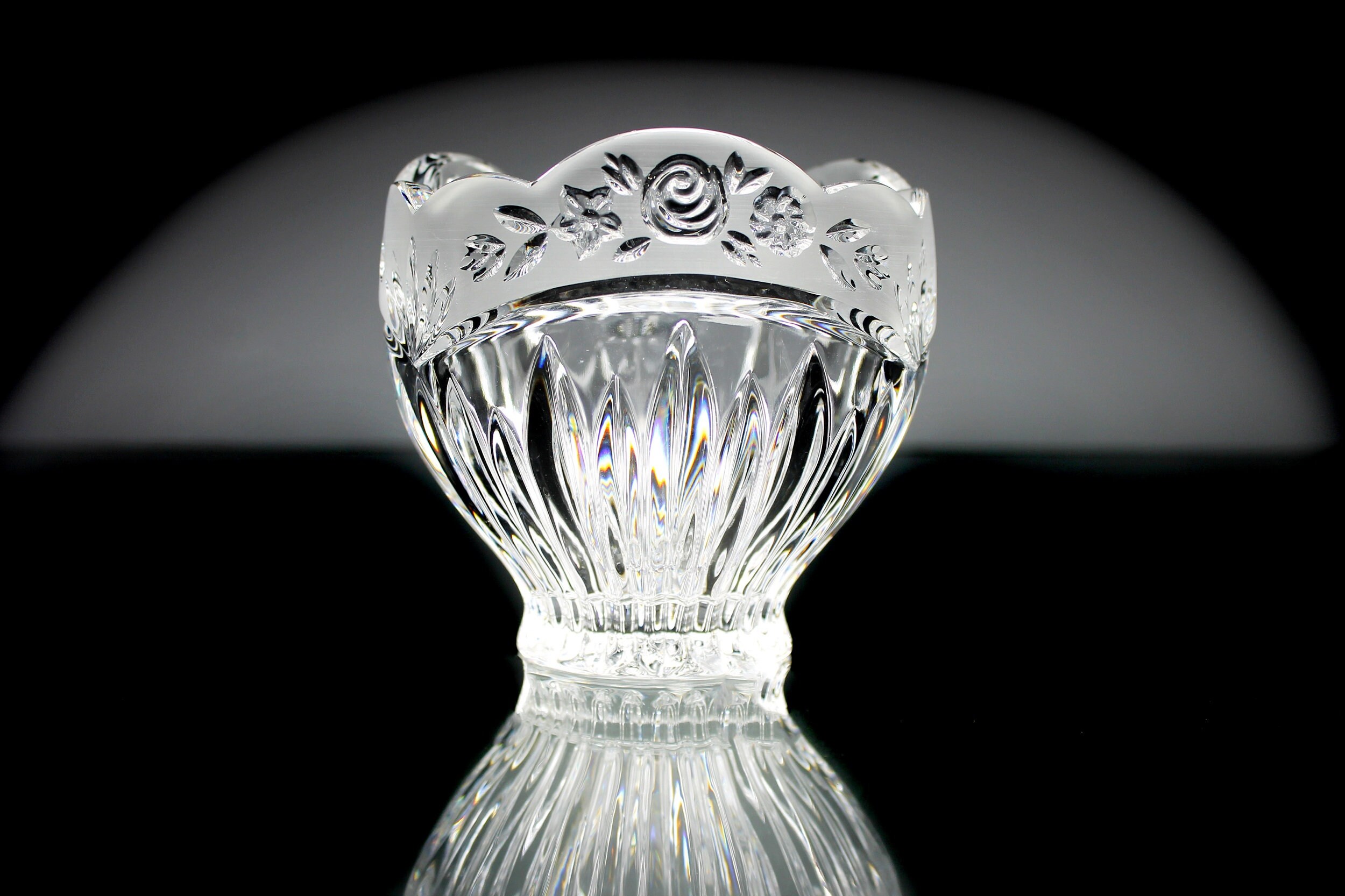 Oneida Crystal Potpourri Bowl, Southern Garden, Frosted Rose, Scalloped