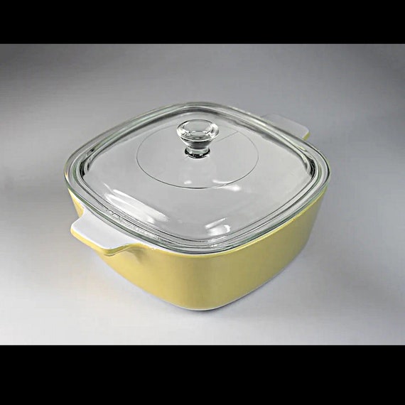 Harvest Yellow Casserole Bowl, Corning, 1.5 Quart, Ovenware, Discontinued