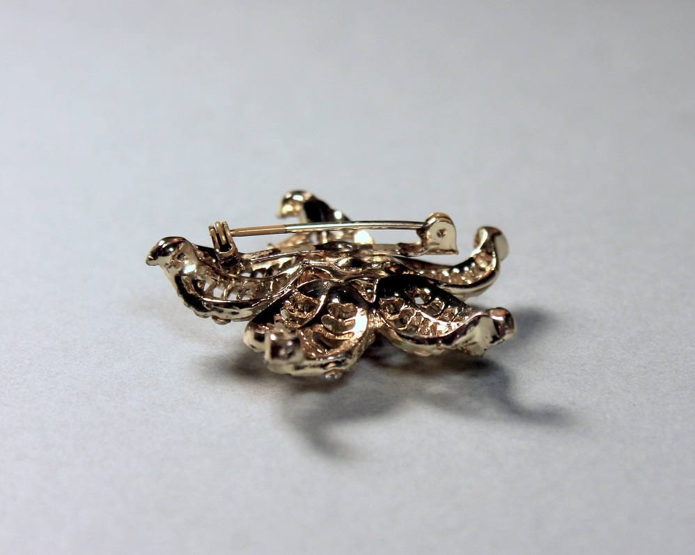 Flower Brooch, Red Rhinestone, Gold Tone, Locking C Clasp, Fashion Pin