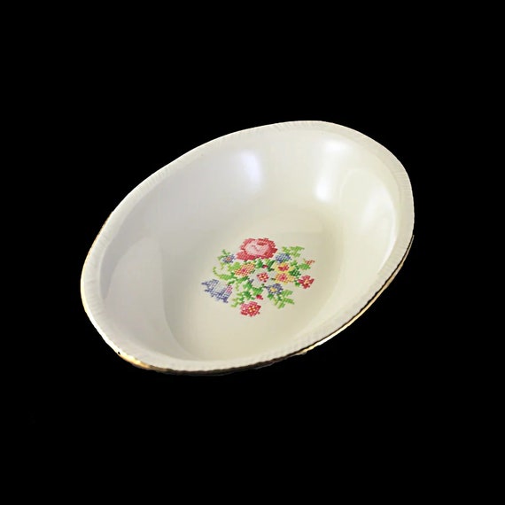 Oval Vegetable Bowl, Homer Laughlin, Petit Point, Serving Bowl, Floral Center, Gold Trim, Fine China