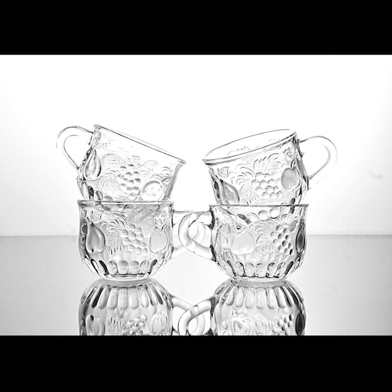 Jeannette Glass Punch Cups – Fruit Clear Pattern – Set of 4 - Mid Century Glass Cups
