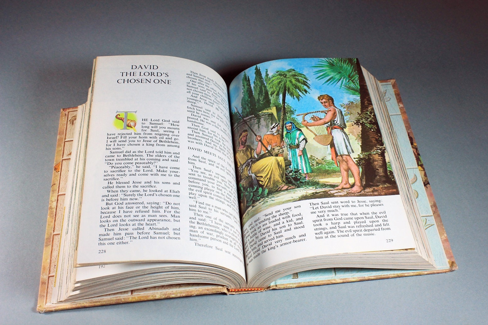 1965 Childrens Hardcover Book The Childrens Bible Illustrated Old