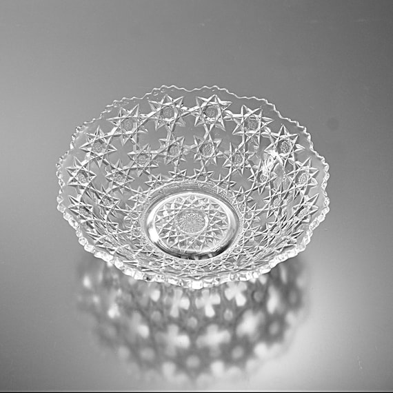 Antique EAPG Uranium Glass Bowl – 7 Inch - Pressed Star Pattern – Glows Under Blacklight