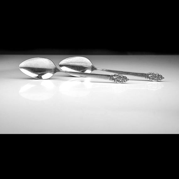 Vintage Oneida Erika Teaspoons, Set of 2, Stainless Steel Flatware