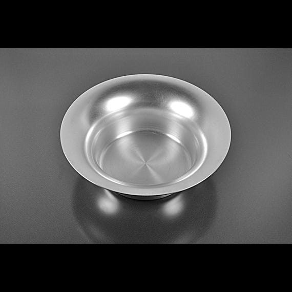 Kensington Aluminum Bowl – Mid-Century Modern 9 Inch Serving Bowl, Decorative Home Accent