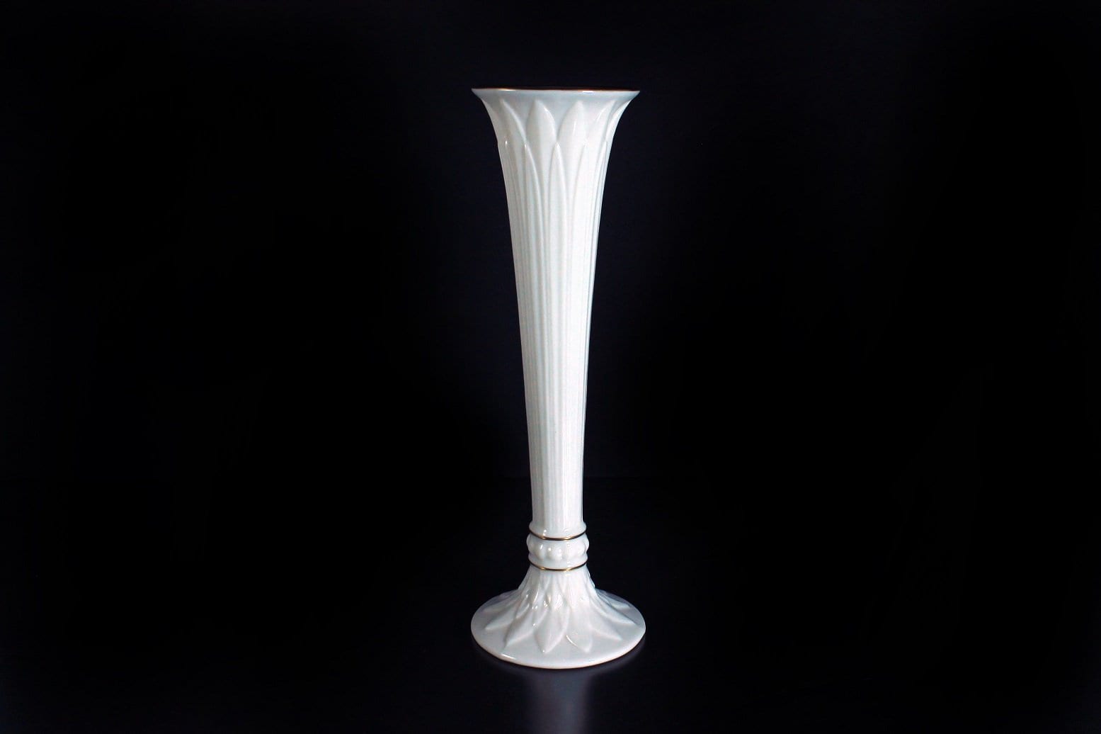 Lenox Bud Vase, Tivoli, Cream Color, Gold Trim, Flower Vase, Embossed