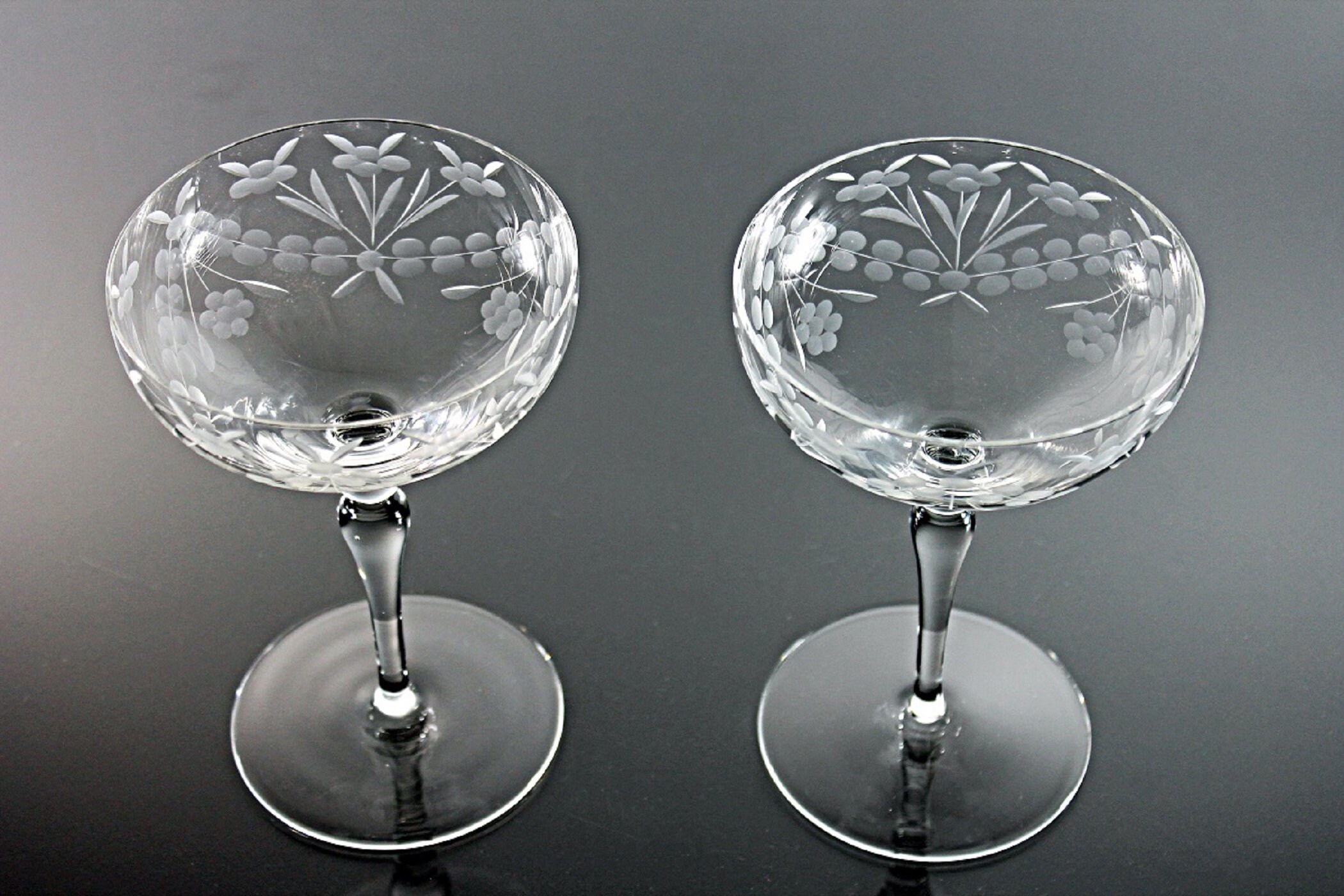 Etched Chapagne Coupe Glass - Set of 2 – Maker + Muse
