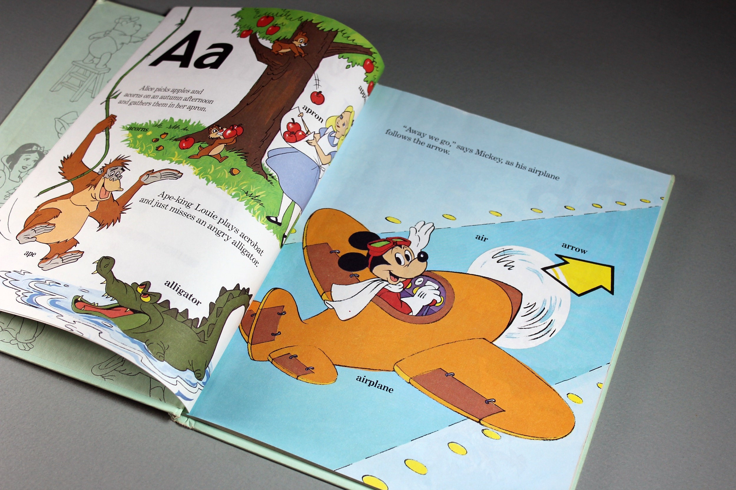 1983 Children's Hardcover Book, Walt Disney Alphabet A-Z