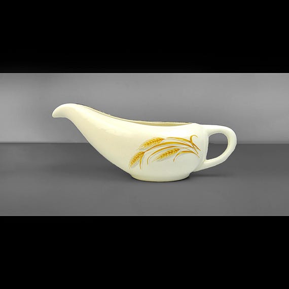 Vintage Homer Laughlin Golden Wheat Gravy Boat, Gold Trim Wheat Pattern
