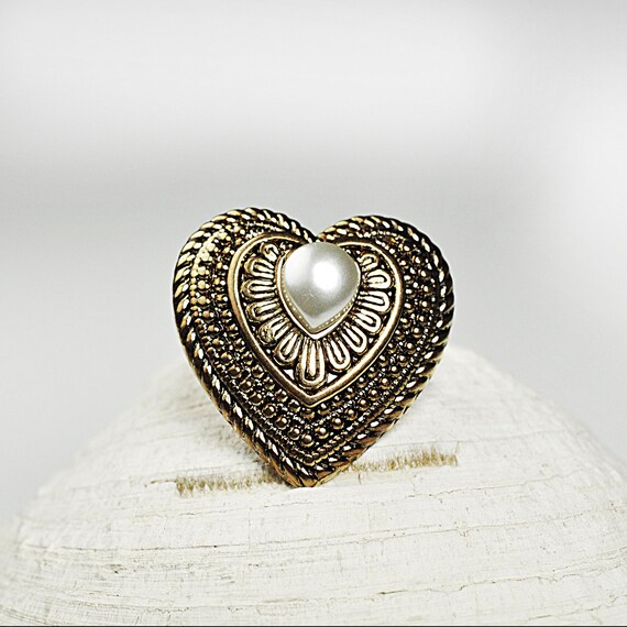 Gold-Tone Heart Brooch with Faux Pearl - Marked Taiwan - Excellent Condition