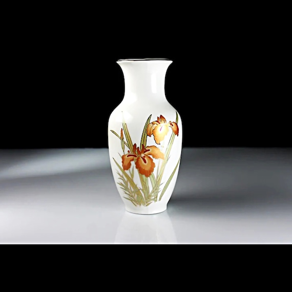 Table Vase, Fine China Japan, Iris Design, 6 Inch, Flower Vase