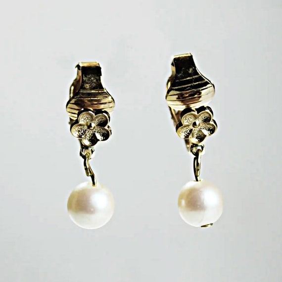 Clip-On Earrings, Faux Pearl, Gold Tone, Costume Jewelry, Unsigned, Fashion Jewelry, Woman's Gift