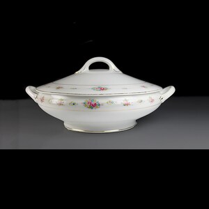Tazón de verduras cubierto antiguo, Noritake Nippon, N169, patrón floral, blanco, tazón cubierto, tazón con tapa