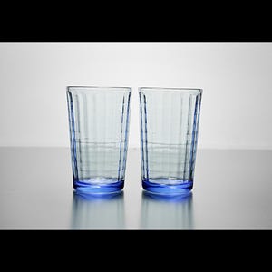 Vasos para jugo Pasabahce Scottish Blue, juego de 2, 6 onzas, diseño cuadrado teñido de azul, perfectos para cocinas retro o modernas