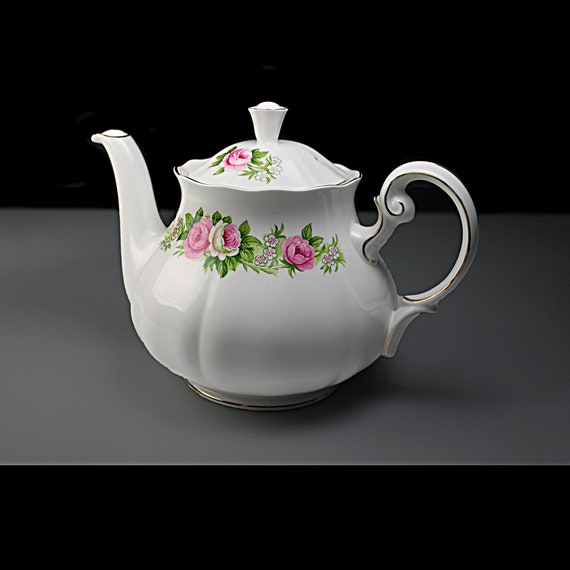 Colclough Teapot, Enchantment, 4 Cup, Pink Roses, Gold Trim, Hard to Find
