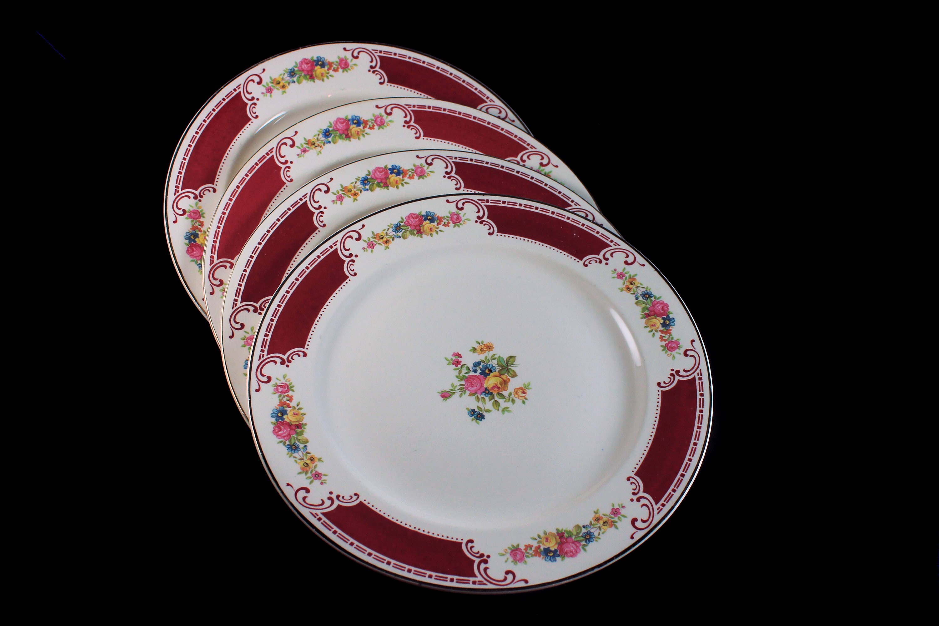 Dinner Plates, Homer Laughlin, Majestic, Brittany Shape, Set of 4