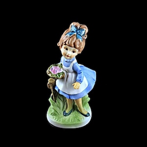 Figura de niña, hecha en Taiwán, estatua de niña, niña con cesta