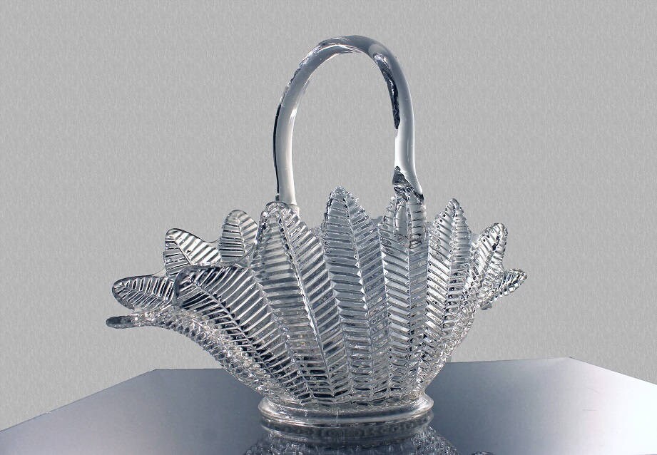 Glass Basket, L E Smith, Fern/Feather Pattern, Clear Glass, Pressed Glass, Herringbone, Hobnail