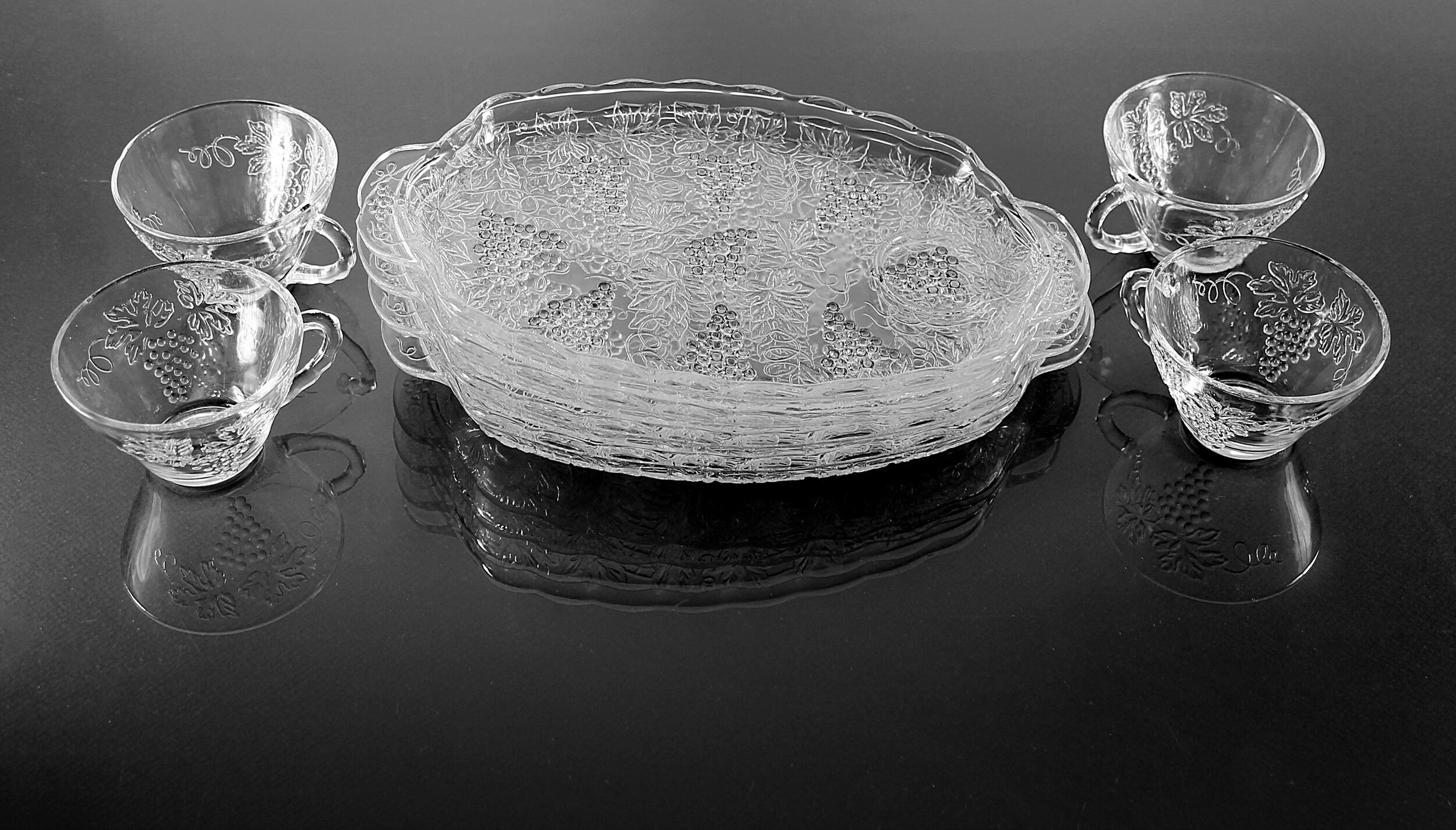 Snack Trays and Cups, Anchor Hocking, Vintage Pattern, Grapevine Design