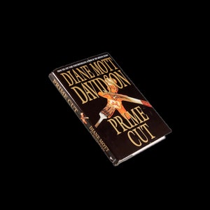 1998 Hardcover Book, Prime Cut, Diane Mott Davidson, First Edition, Mystery, Novel, Fiction, Literature, Recipe Book