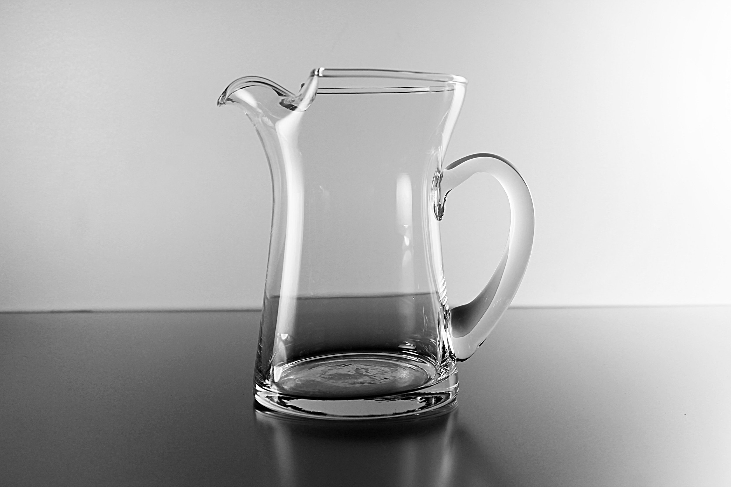 Clear Glass Pitcher, Ice Lip, Glass Jug, 32 Ounce, Tableware, Barware