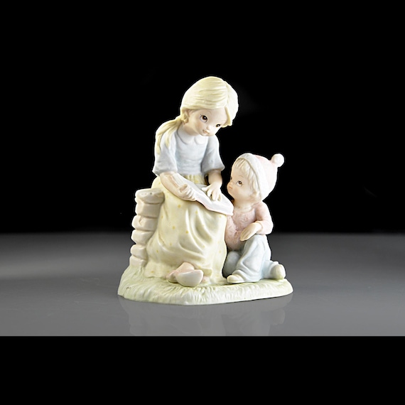 Vintage Lefton Christopher Collection Learning From The Bible Figurine Children