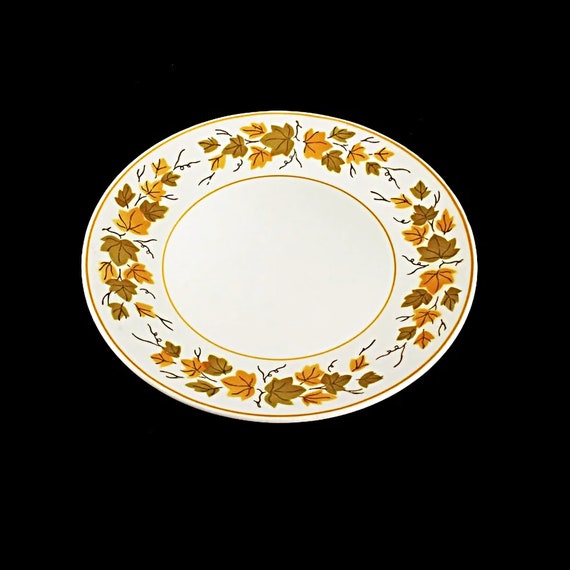 Mikasa Cera-Stone Salad Plate,  Aki, Leaf Design