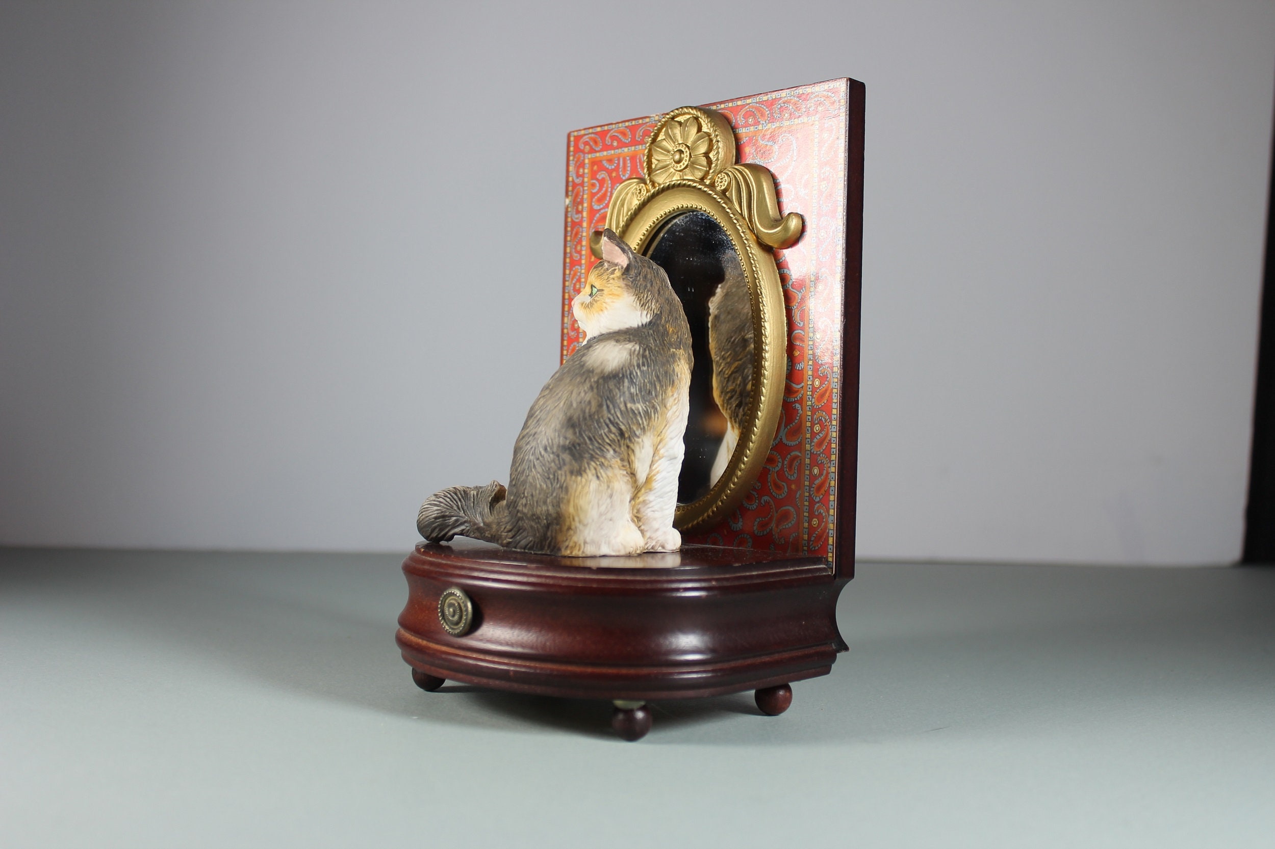 Ivory Cats Music Box, San Francisco Music Box Co., Agneatha, Lesley