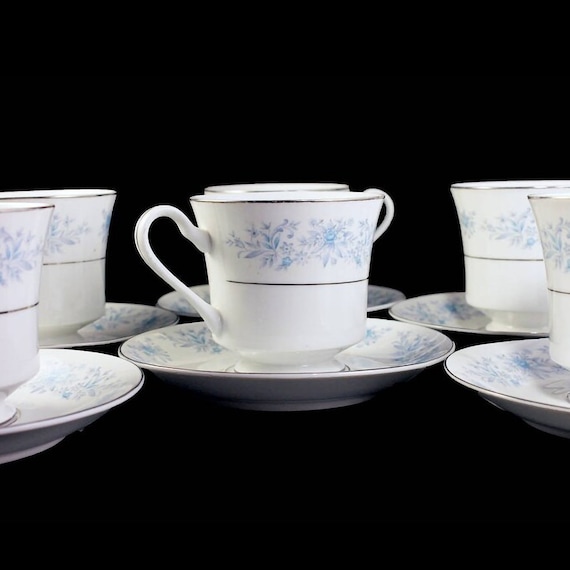 Teacups and Saucers, Fine China, Blue Floral, Made in China, Set of 6, Platinum