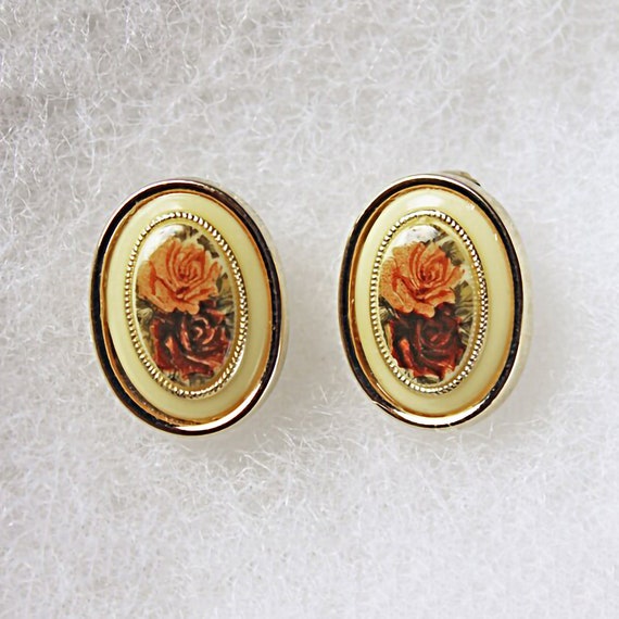 Oval Victorian Rose Earrings, Clip-On, Gold Tone, Costume Jewelry, Unsigned, Fashion Jewelry, Woman's Gift