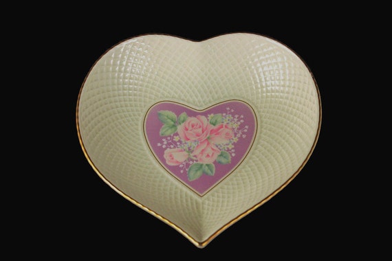 Mikasa Heart Bowl, Ivory Bone China, Rose Bouquet Lavender, Candy Dish, Trinket Dish, Gold Trimmed, Japan, Valentine's Day, Gift Idea