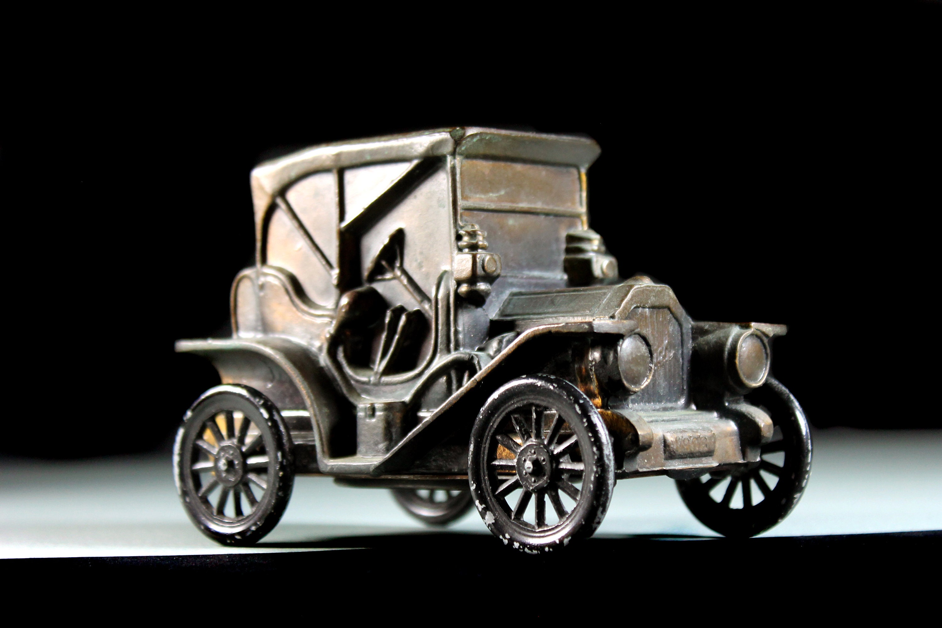 banthrico inc car bank 1974