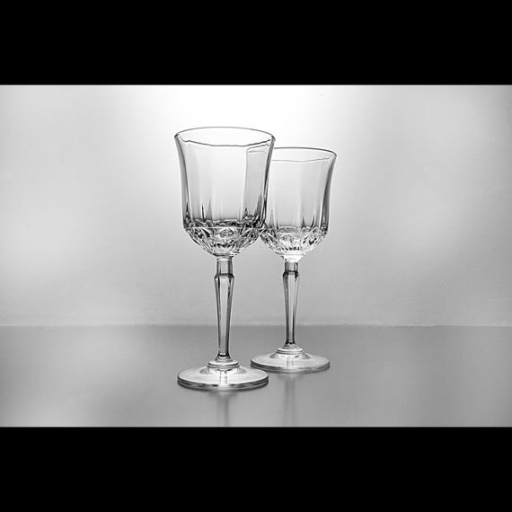 St. George Crystal American Heritage Wine Glasses – Set of 2, Mid Century Glassware