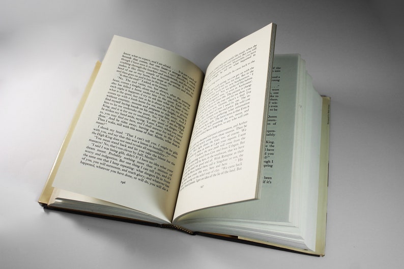 Hardcover Book, The Last Enchantment, Mary Stewart, First Edition, First Printing, Novel, Fantasy, Romance, King Arthur, Camelot image 8