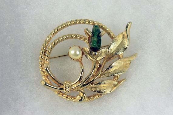 Sarah Coventry Brooch,  Jade Garden, Cultured Pearl, Jade Nugget, Gold Tone, Fashion Pin, Costume Jewelry, Collectible