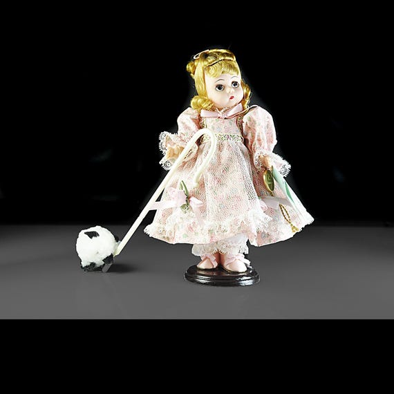 Madame Alexander Mary Had a Little Lamb Doll –  8 Inch Nursery Rhyme Doll with Tag, Stand & Lamb