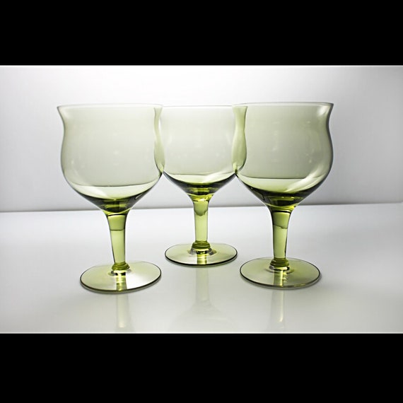 Green Wine Glasses, Skanda Green, Imperial Glass, Set of 3, Barware, 8 Ounce