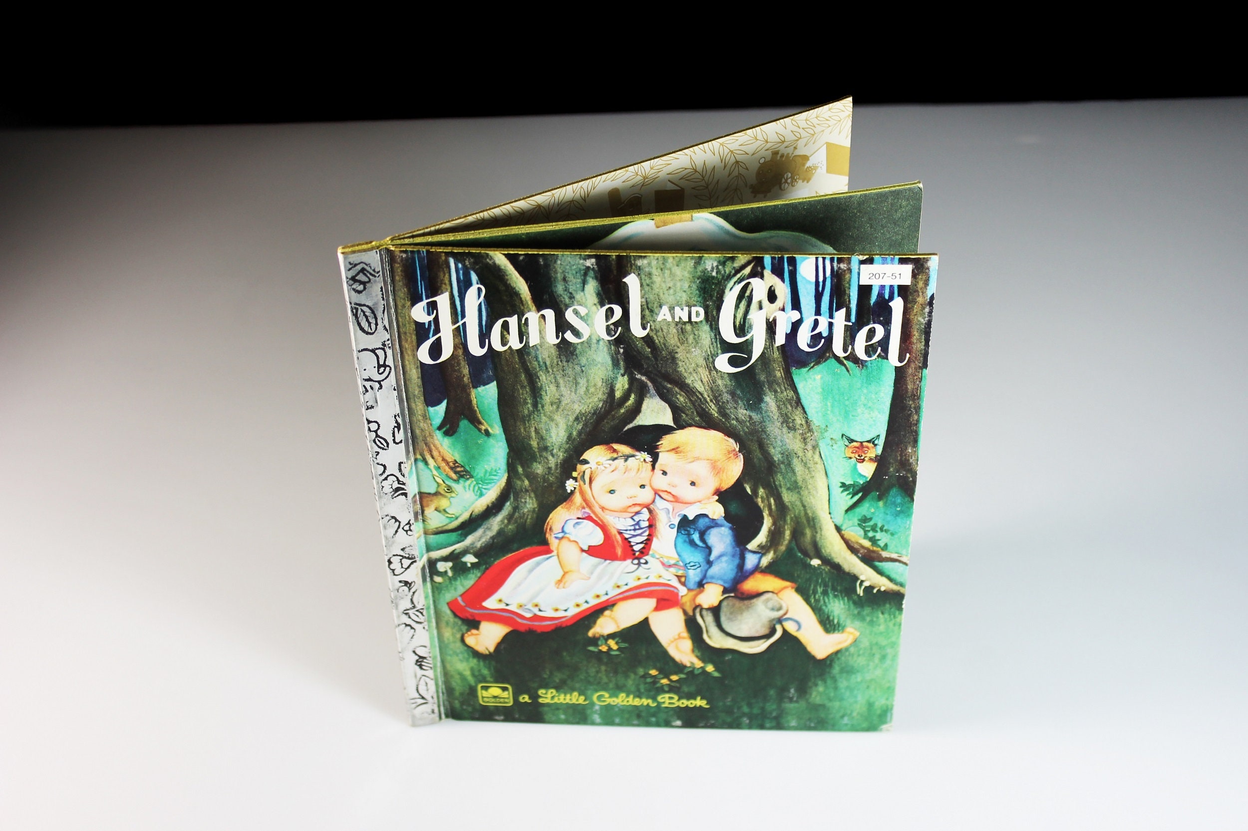 Gold Vintage Wall Hooks – Hansel & Gretel