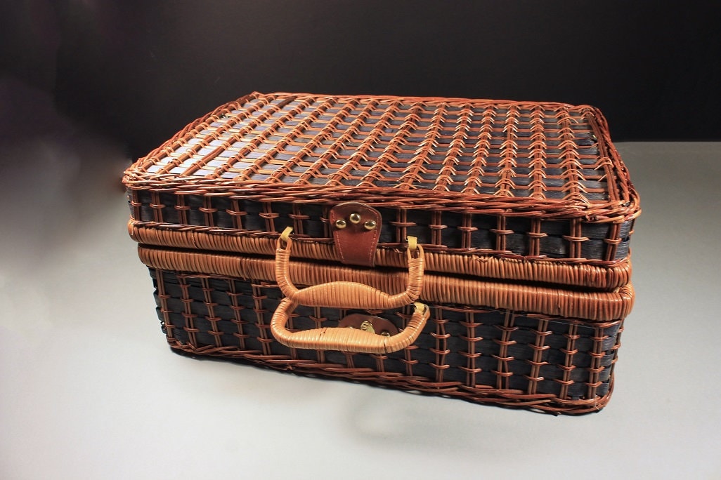 Wicker Rattan Picnic Basket, Suitcase Style, Gingham Lined Box, Service
