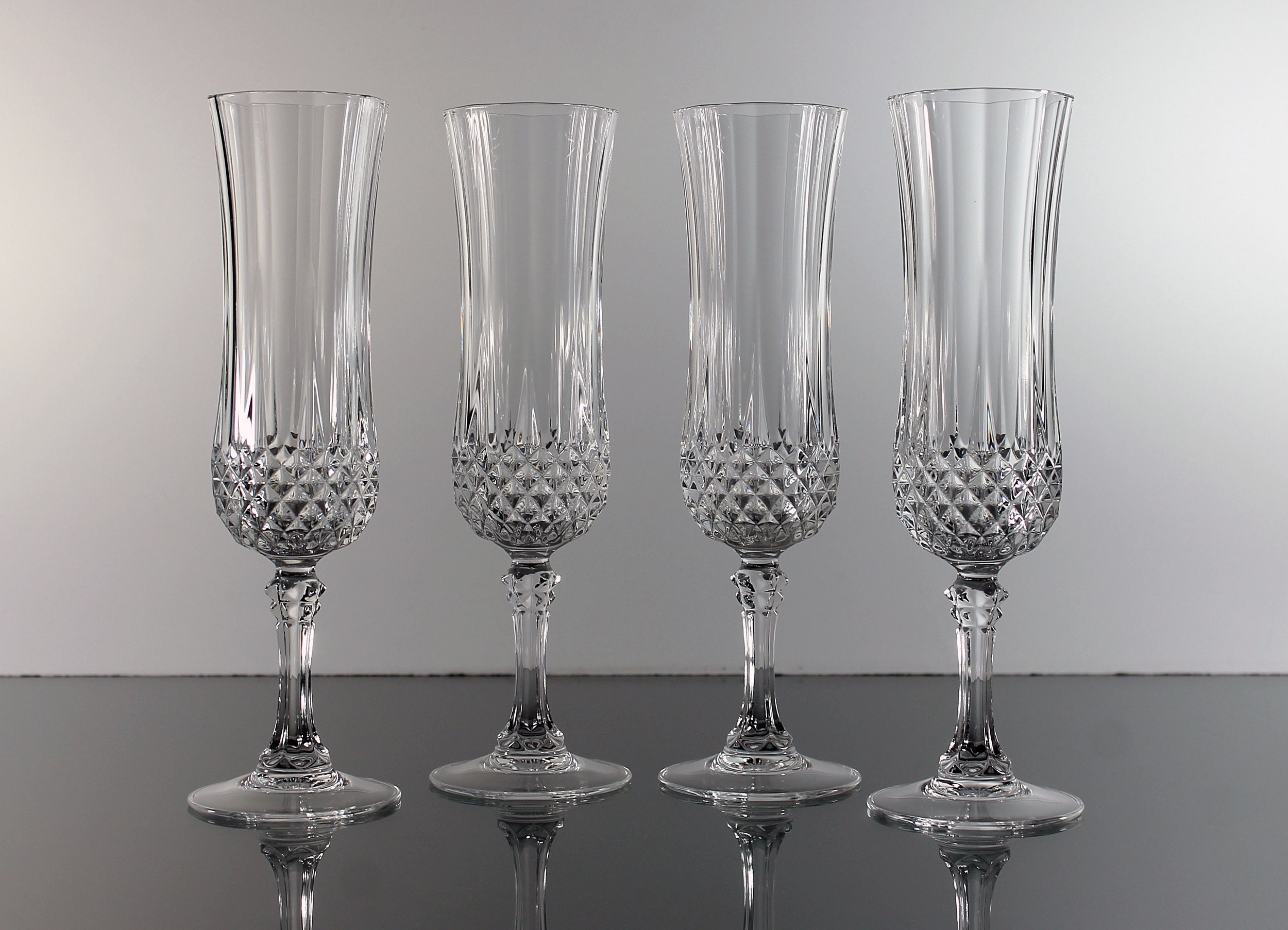 Crystal Champagne Flutes, Cristal D'ArquesDurand, Longchamp, Cut
