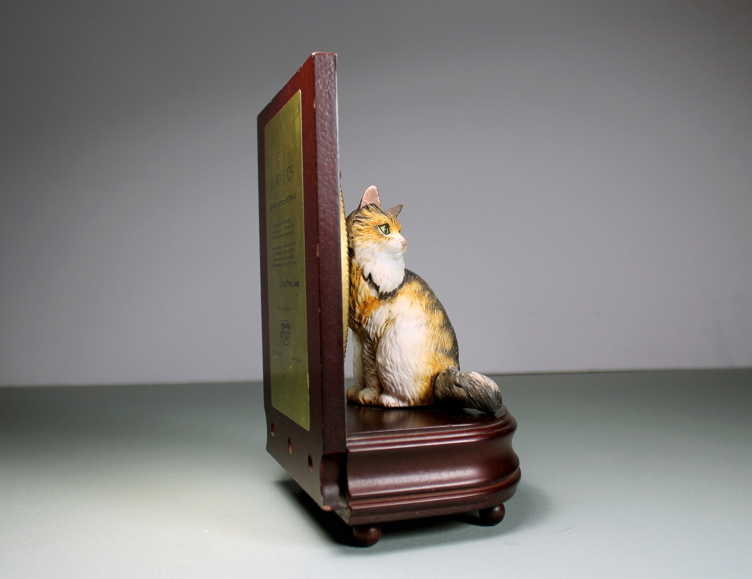 Ivory Cats Music Box, San Francisco Music Box Co., Agneatha, Lesley